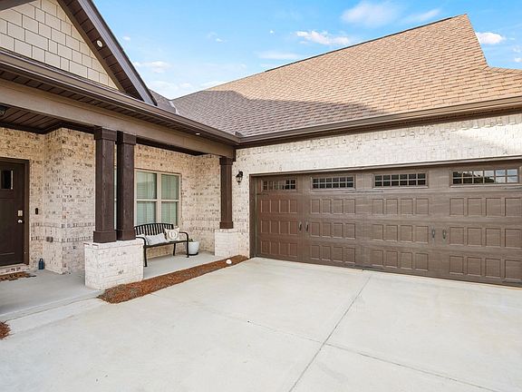 3rd image of 614 Charleston Mills Dr