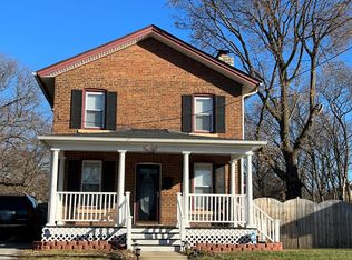 607 Pennsylvania Ave, Aurora, IL 60506