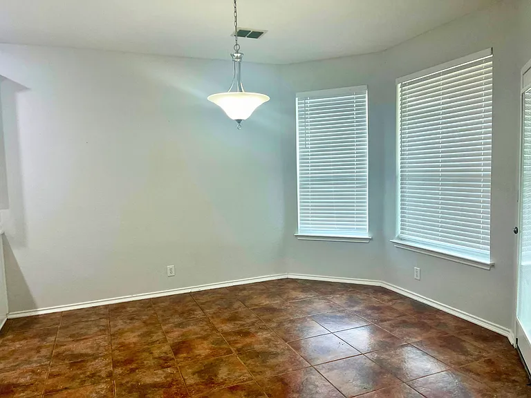 324 Willow Loop — Photo 9