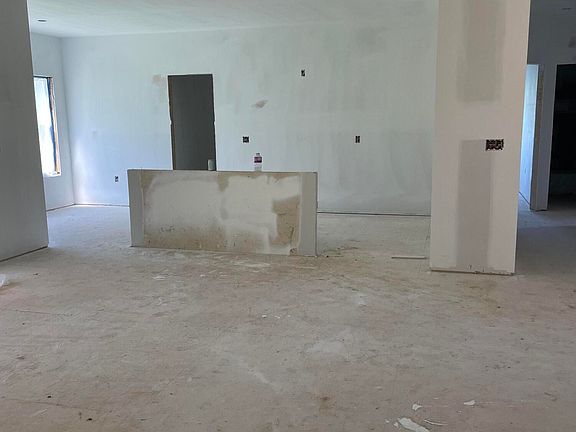 3rd image of 5 Hope St