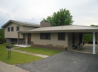 314 Keeton Ave, West Liberty, KY 41472