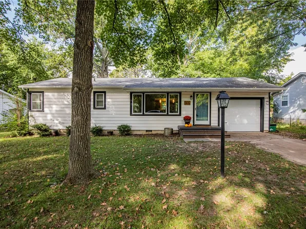 925 S Elmhurst Ave, Fayetteville, AR 72701