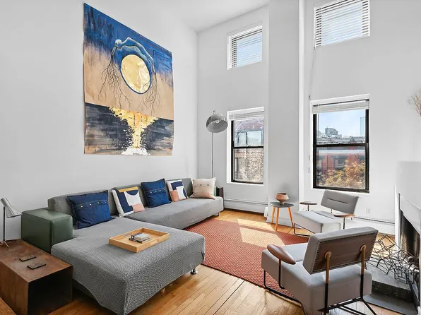 226 E 2nd St APT 5F, Manhattan, NY 10009