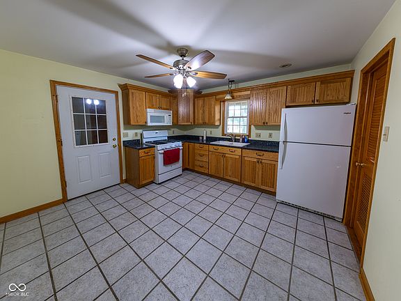 2nd image of 12219 Tompkins Pl