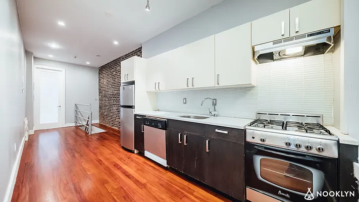 Rented by Nooklyn NYC LLC | media 1