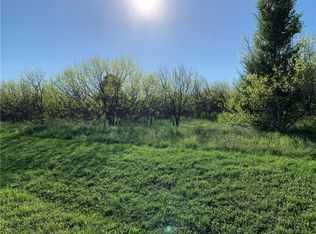 402 Colorado Dr, Cedar Creek, TX 78612