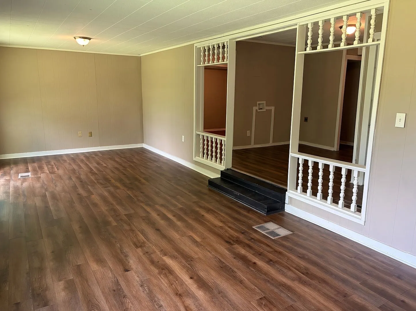 Newly Renovated 4-Bedroom Home Vouchers Accepted! — Photo 3