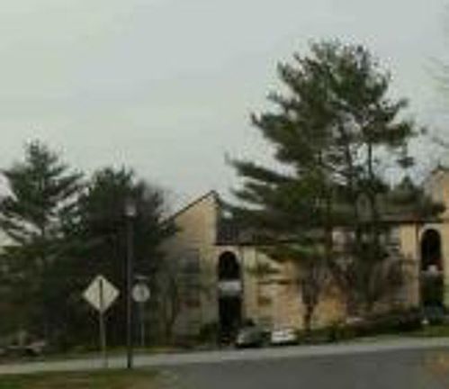 Exterior Neighborhood (street photo)
