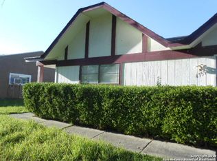 4755 Swann Ln, Kirby, TX 78219