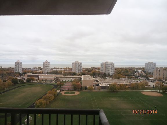 4th image of 3001 S Michigan Ave Unit 1602