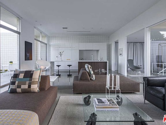 2nd image of 780 E La Verne Way