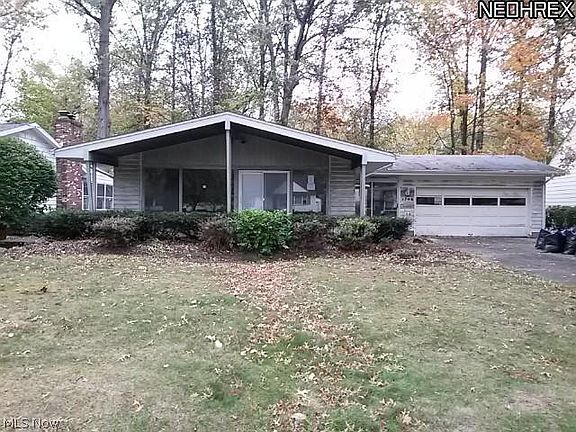 2nd image of 1746 Dodge Dr NW