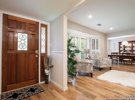 5th image of 4307 Little Ln
