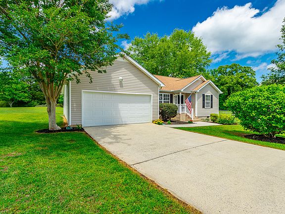 4th image of 326 Glen Eden Way