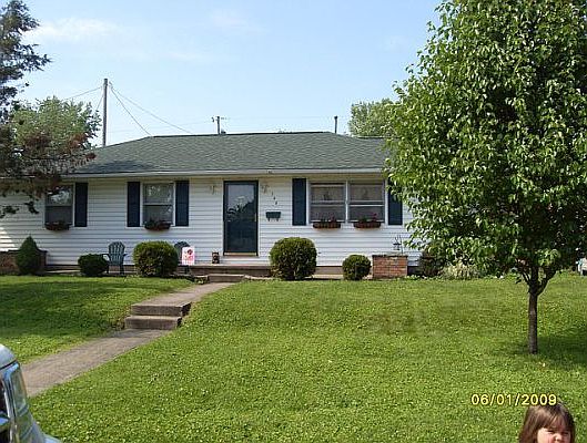 2nd image of 305 E 8th St