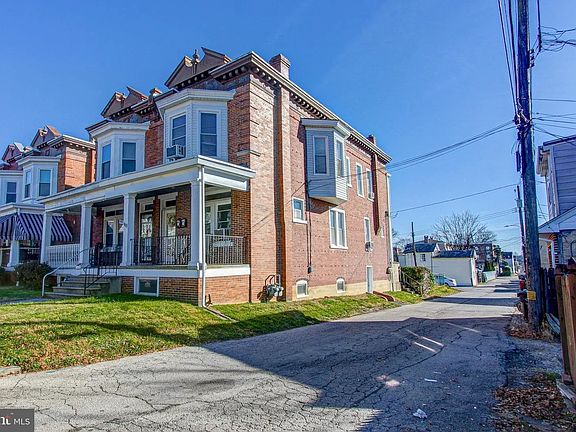 2nd image of 600 Noble St #2