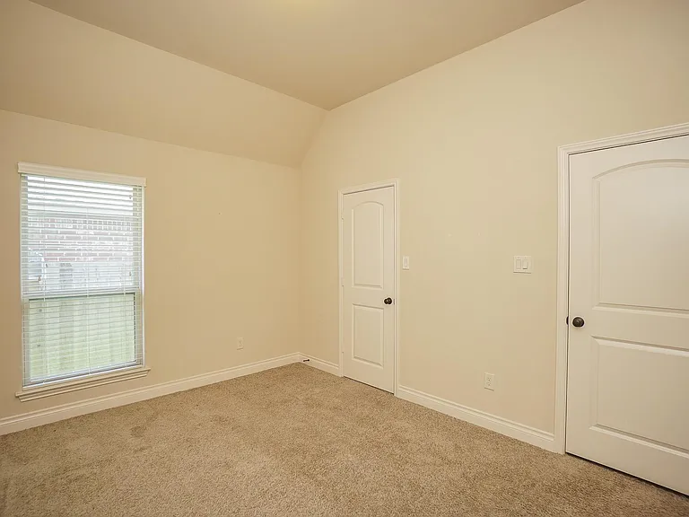 1215 Watercrest Park Ln — Photo 16