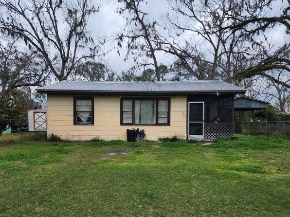 618 2nd St NW, Live Oak, FL 32064