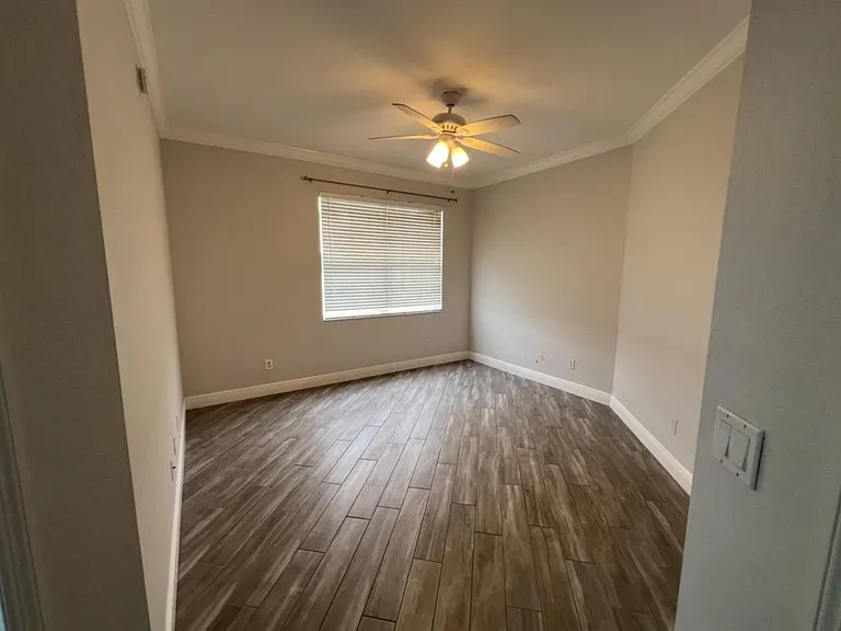 4240 Liron Ave #101 — Photo 2