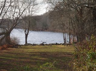 25 Wincheck Pond Rd, Hopkington, RI 02873