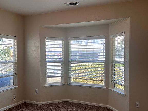 4th image of 1825 San Gabriel Dr