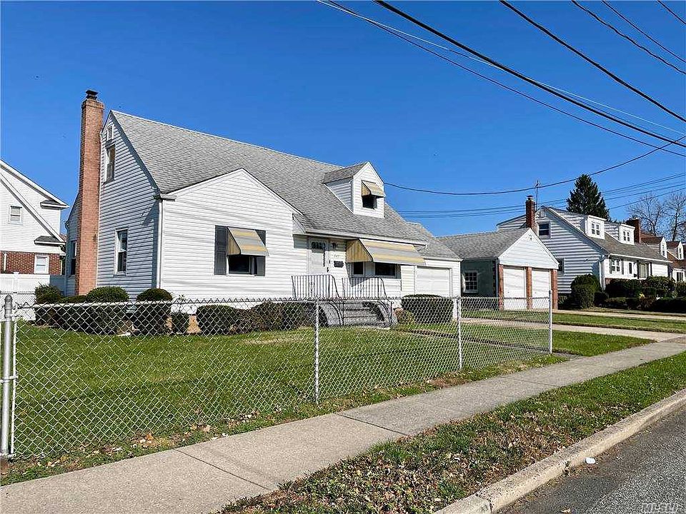1st image of 2471 Ramona St