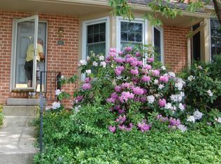 427 Oakmont Ct, Harleysville, PA 19438