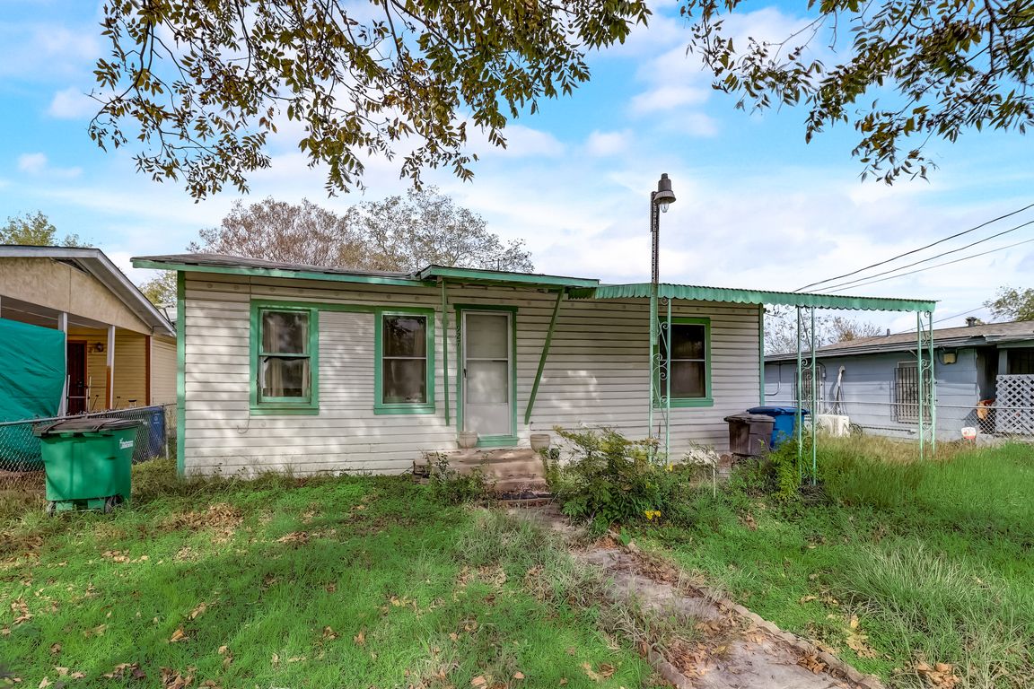 927 McCauley Blvd, San Antonio, TX 78221 | MLS #1738192 | Zillow