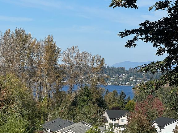 3rd image of 11605 16th Pl SE