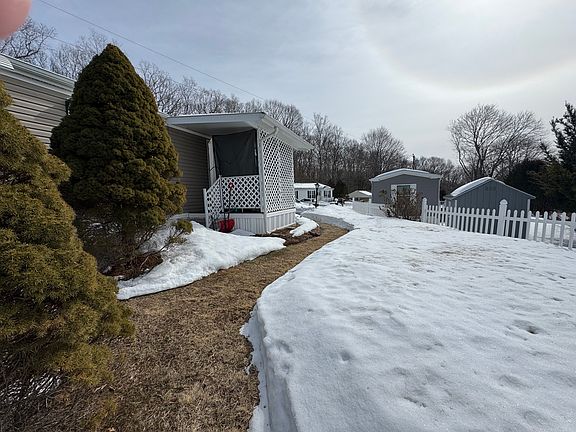 2nd image of 10 Grandview Cir #9