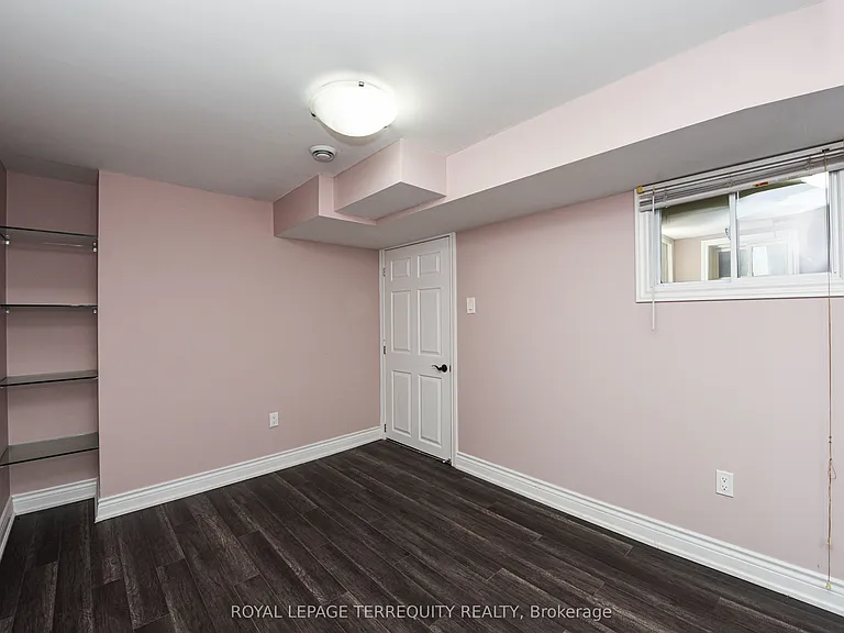 48 Montjoy Cres — Photo 24