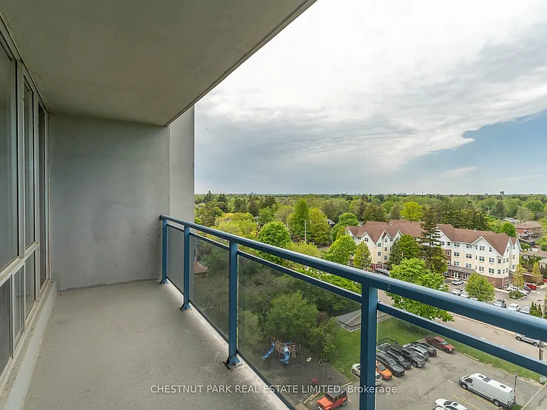 150 Lakeshore Rd W #1412 — Photo 33