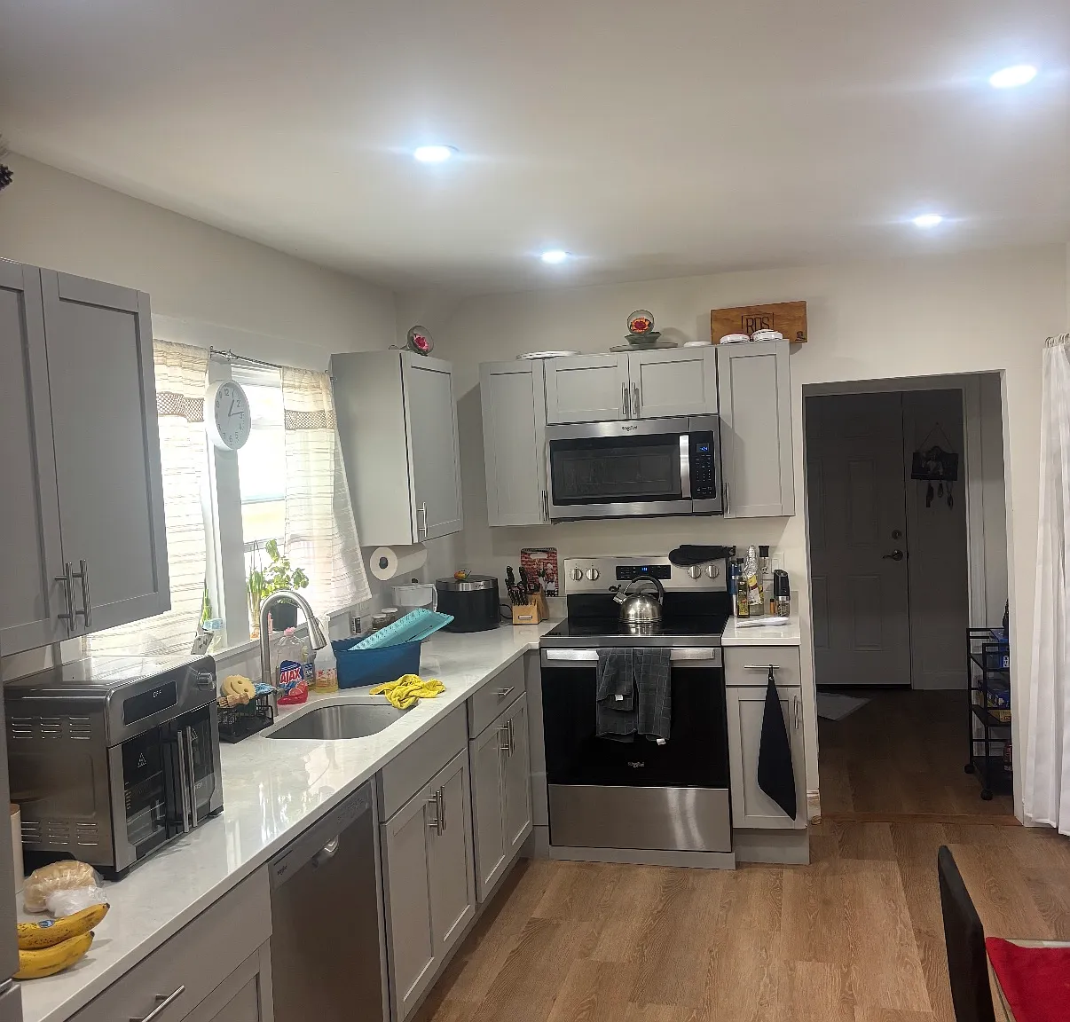 528 Ferry St — Photo 4