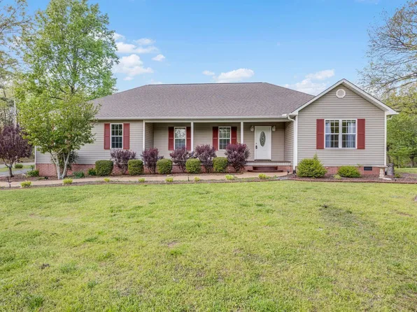 176 Battleground Dr, Wildersville, TN 38388
