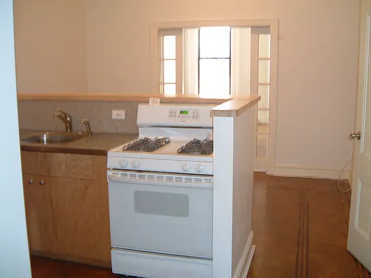 Rented by Alexander Bilu, LREB | media 52