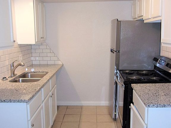4th image of 7321 Melrose Ln #7301A