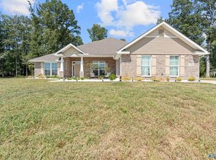 174 Summit Lakes Dr, Athens, AL 35613