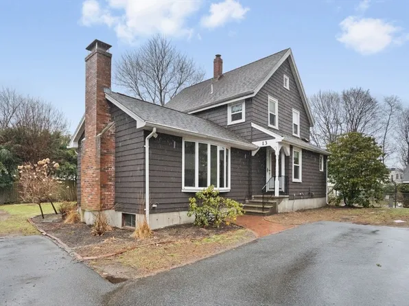 13 Fells Rd, Wellesley, MA 02482