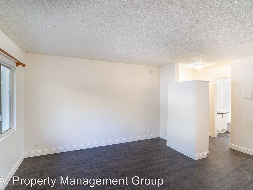 1st image of 835 W Rosecrans Ave APT 125