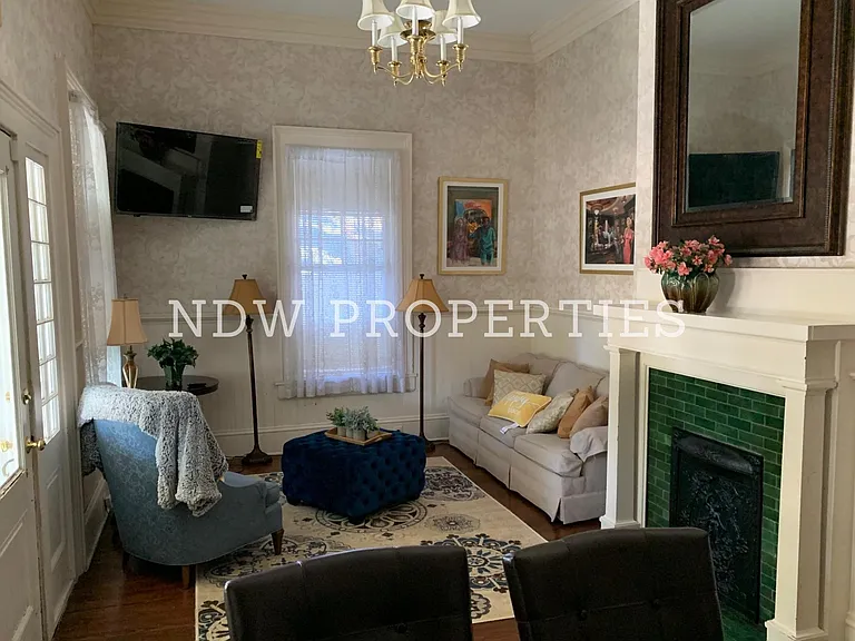 105 Whitehead Ave NE #A — Photo 4