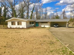 1856 Dobbs Rd, Alexander City, AL 35010