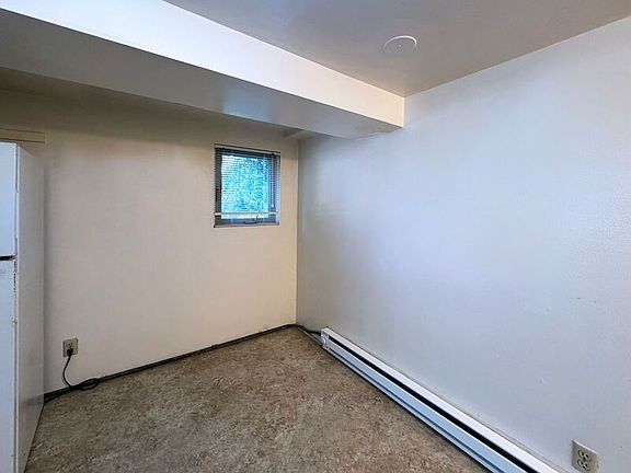 5th image of 361 W Broadway #10