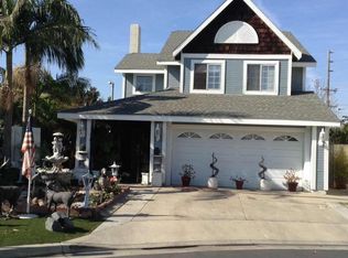 414 Amy Cmn, Santa Ana, CA 92703