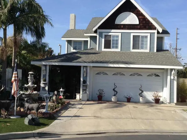 414 Amy Cmn, Santa Ana, CA 92703
