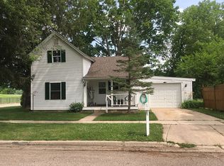 484 W 1st St, Richland Center, WI 53581
