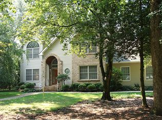 19 White Birch Trl, Medford, NJ 08055