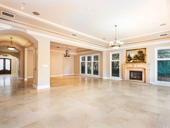 4th image of 5080 Avenida Hacienda