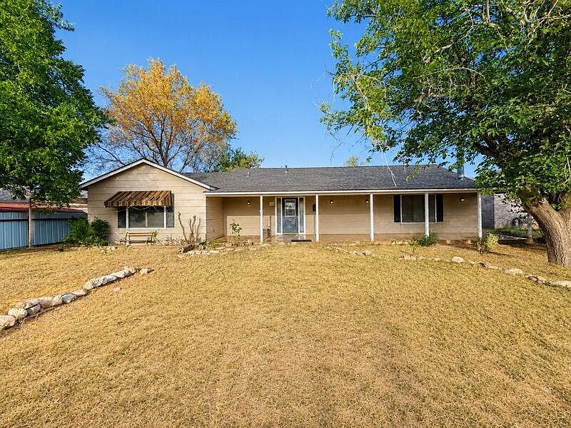 1st image of 114 N Avenue O