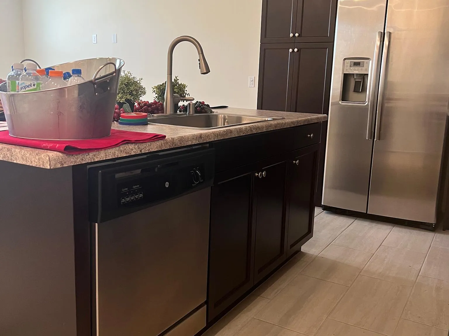 3 bed, 2.5 bath, 1477 sqft, $2,800 — Photo 3