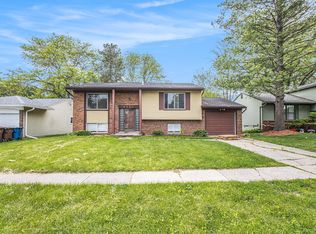 8584 Buckingham Dr, Ypsilanti, MI 48198